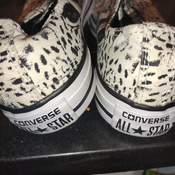 Converse Animal Print Sneakers - Picture 4 of 5